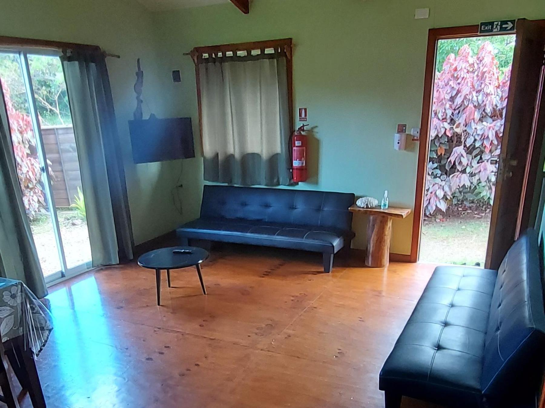 Cabañas Uka Vaikava Hanga Roa Exterior foto