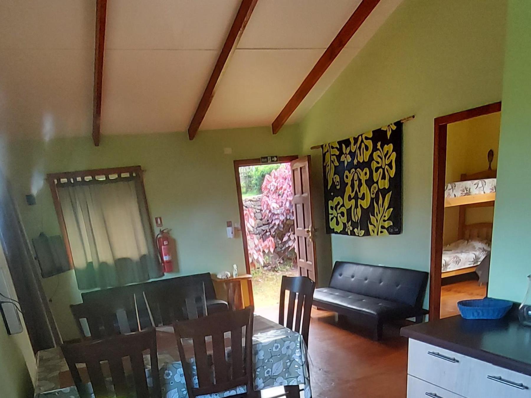 Cabañas Uka Vaikava Hanga Roa Exterior foto